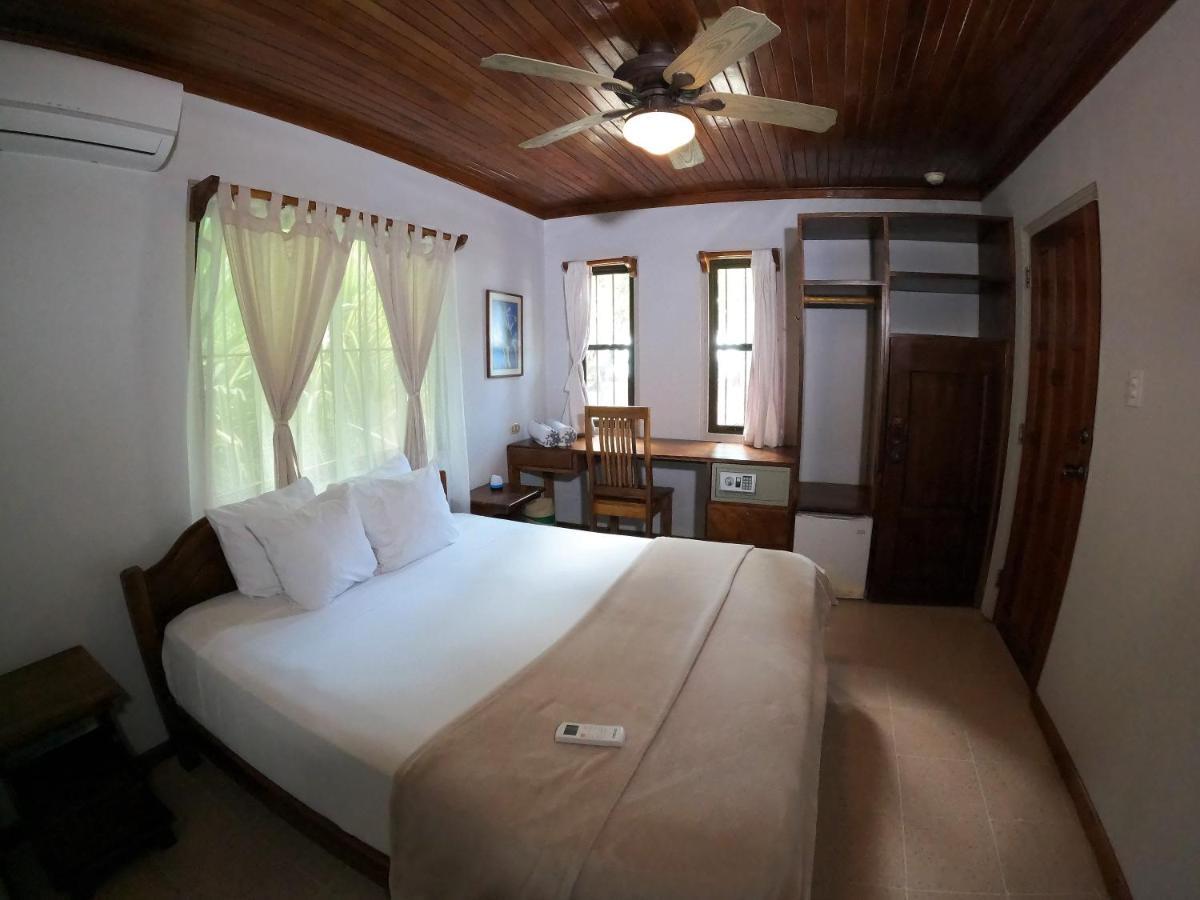 Casa Cecilia Beach Front Playa Santa Teresa  エクステリア 写真