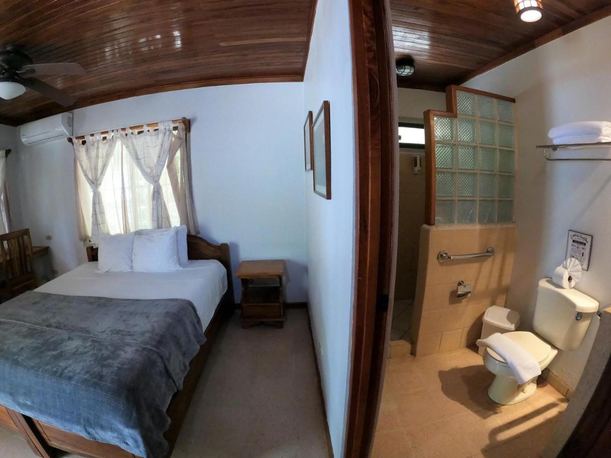 Casa Cecilia Beach Front Playa Santa Teresa  エクステリア 写真